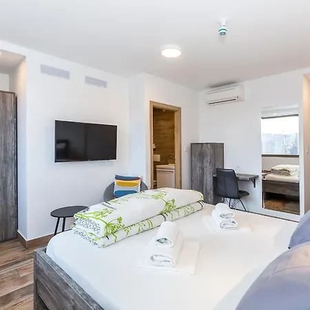 Pensjonat Apinelo Tower Split