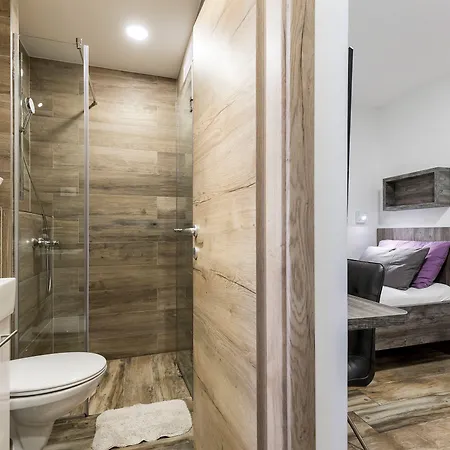 Pensjonat Apinelo Tower