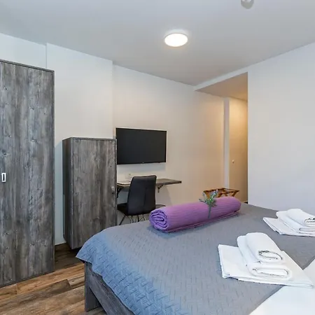 Guest house Apinelo Tower 4*