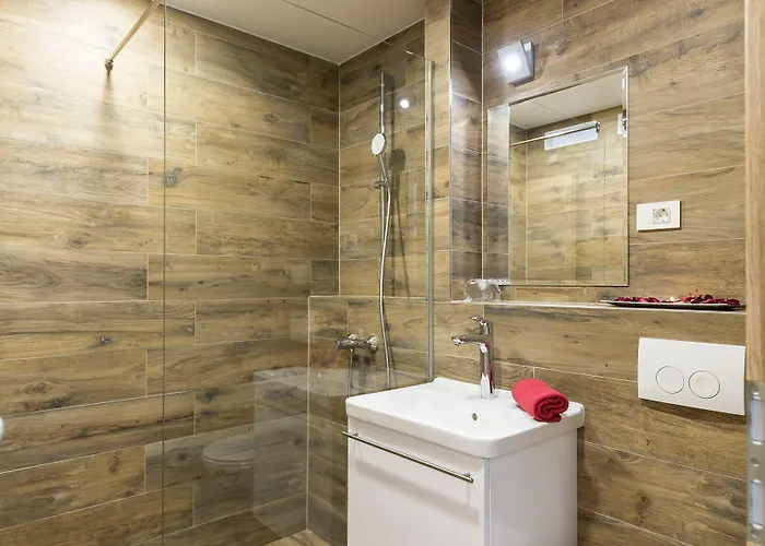 Guest house Apinelo Tower