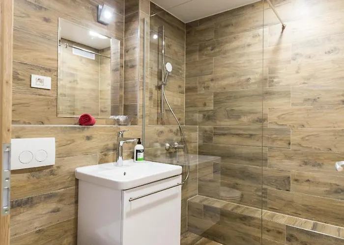 Guest house Apinelo Tower 4*