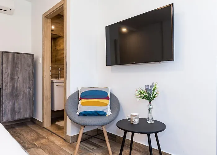 Apinelo Tower Guest house