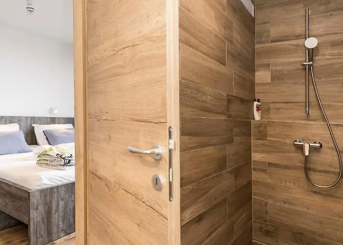 Guest house Apinelo Tower Split