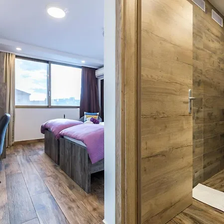 Pensjonat Apinelo Tower 4*