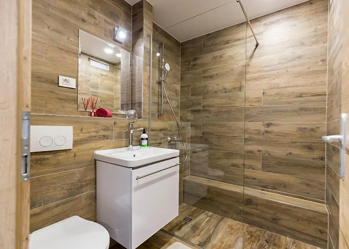 Apinelo Tower Pensión