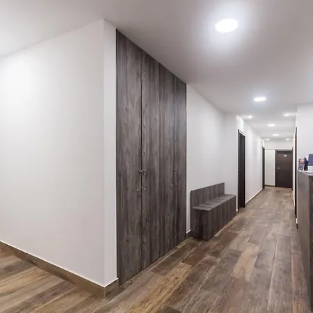 Casa de hóspedes Apinelo Tower